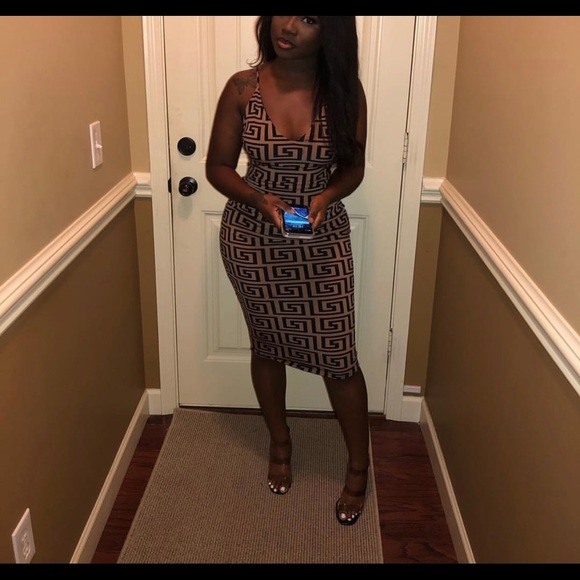 Midi Bodycon dress - Picture 3 of 3